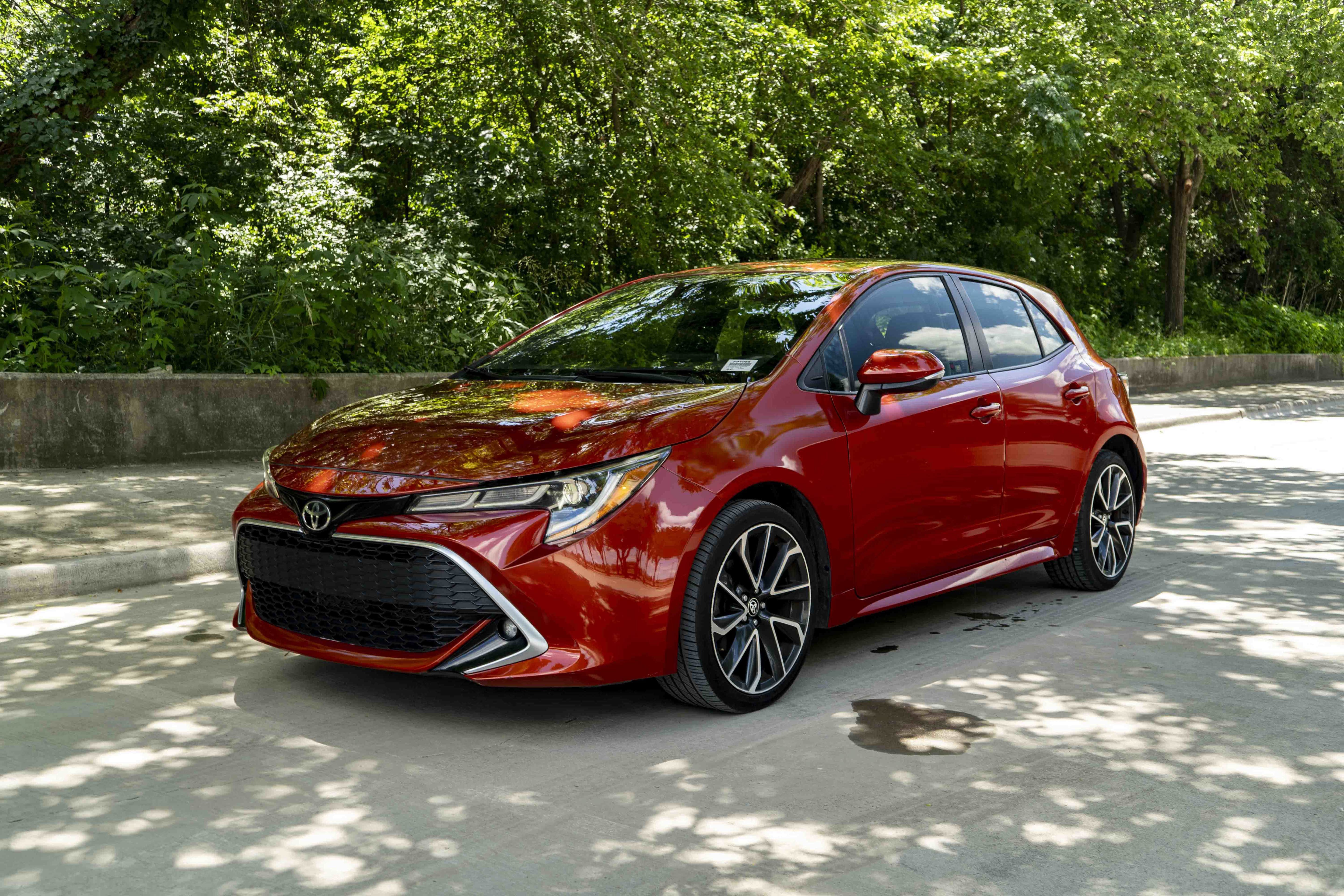 Used 2020 Toyota Corolla XSE FWD image 5