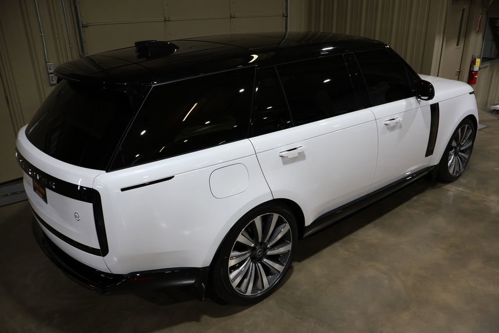 Used 2024 Land Rover Range Rover Long Wheelbase SE image 60