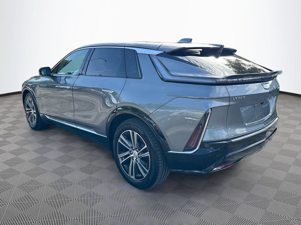 Used 2023 Cadillac Lyriq AWD image 8