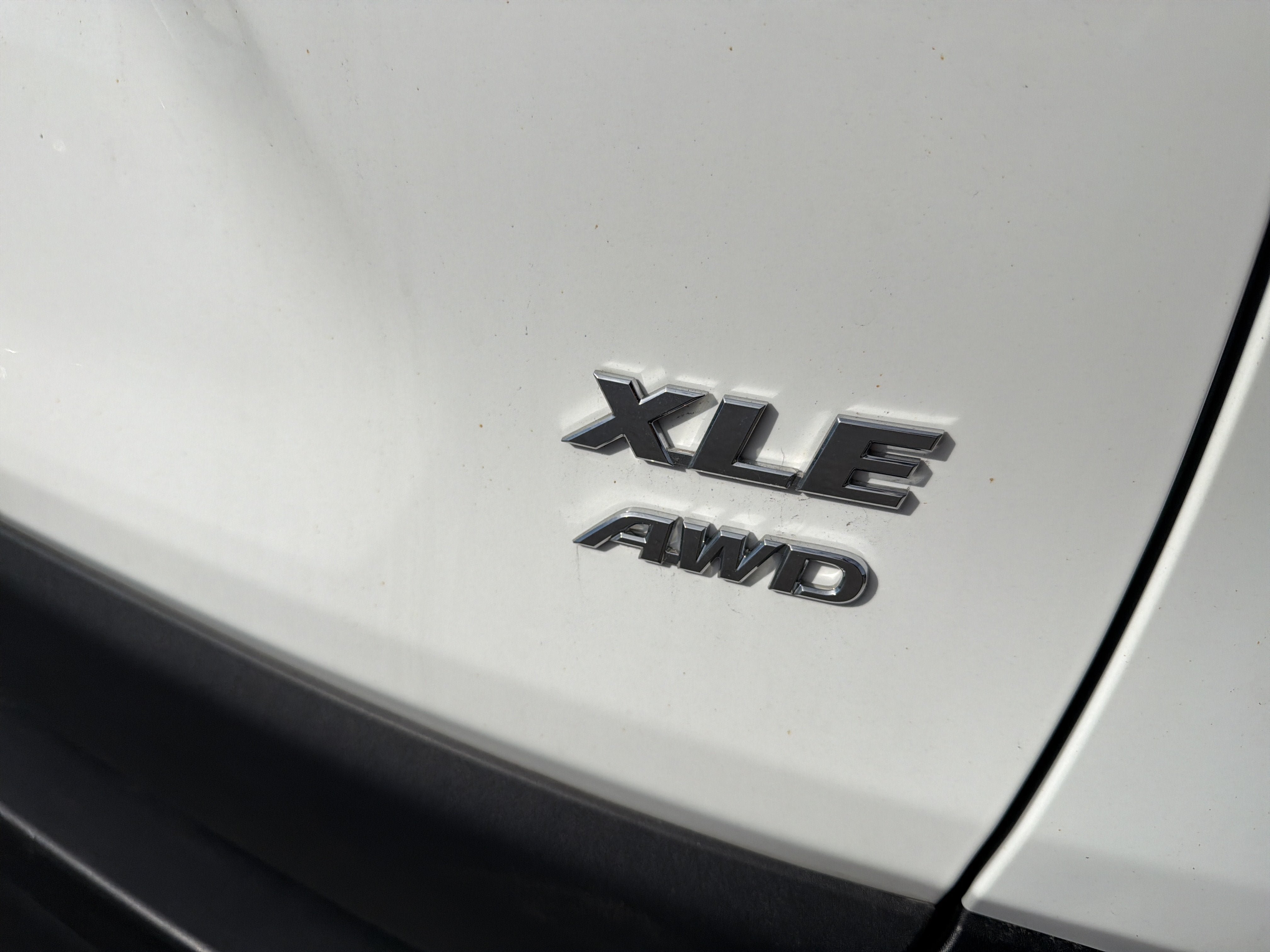 Used 2023 Toyota RAV4 XLE w/ Convenience Package AWD/4WD image 8