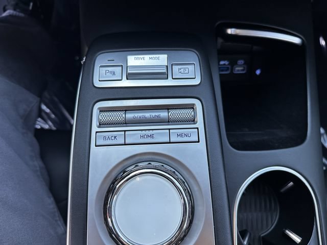 Used 2024 Genesis GV70 2.5T AWD/4WD image 24