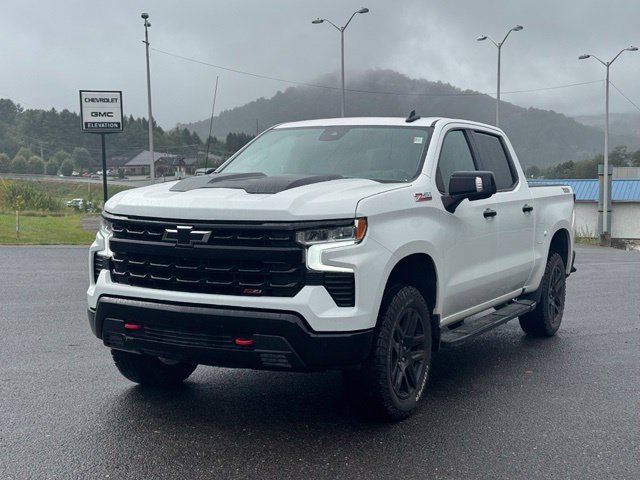 Used 2022 Chevrolet Silverado 1500 LT Trail Boss w/ LT Trail Boss Premium Package AWD/4WD image 3