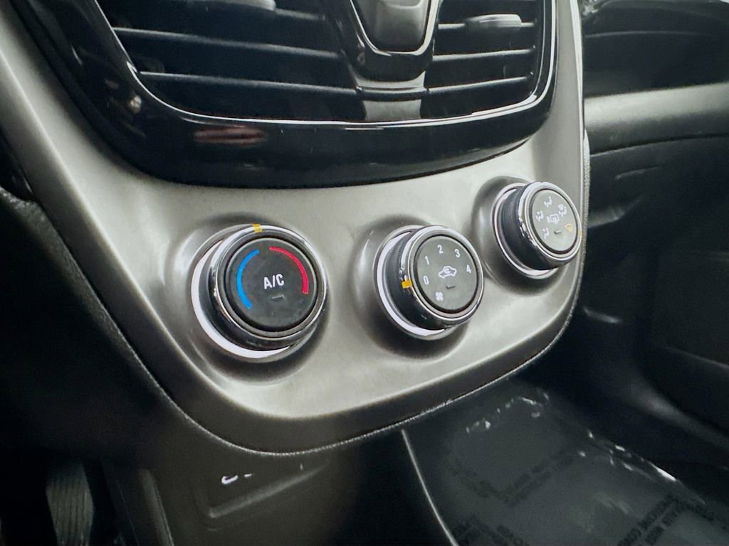 Used 2019 Chevrolet Spark LT image 18