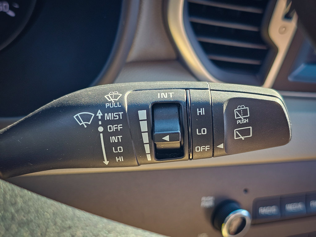 Used 2019 Kia Sportage LX w/ LX Popular Package AWD/4WD image 16