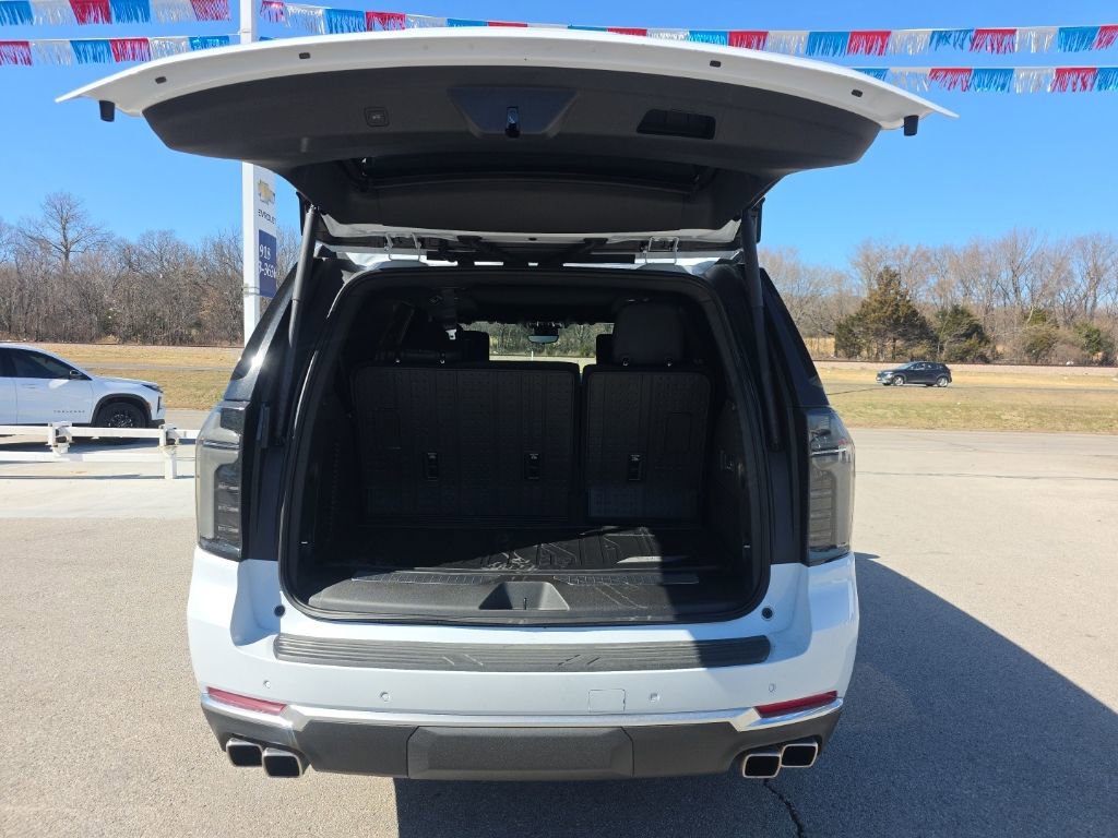 New 2026 Chevrolet Tahoe High Country AWD/4WD image 7