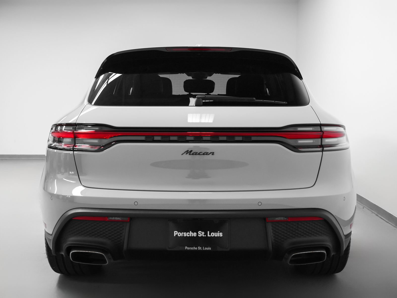 New 2026 Porsche Macan AWD/4WD image 11
