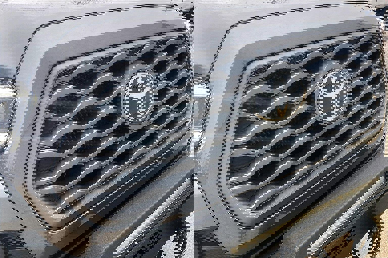 Used 2021 Toyota Tacoma TRD Sport w/ Technology Package image 34