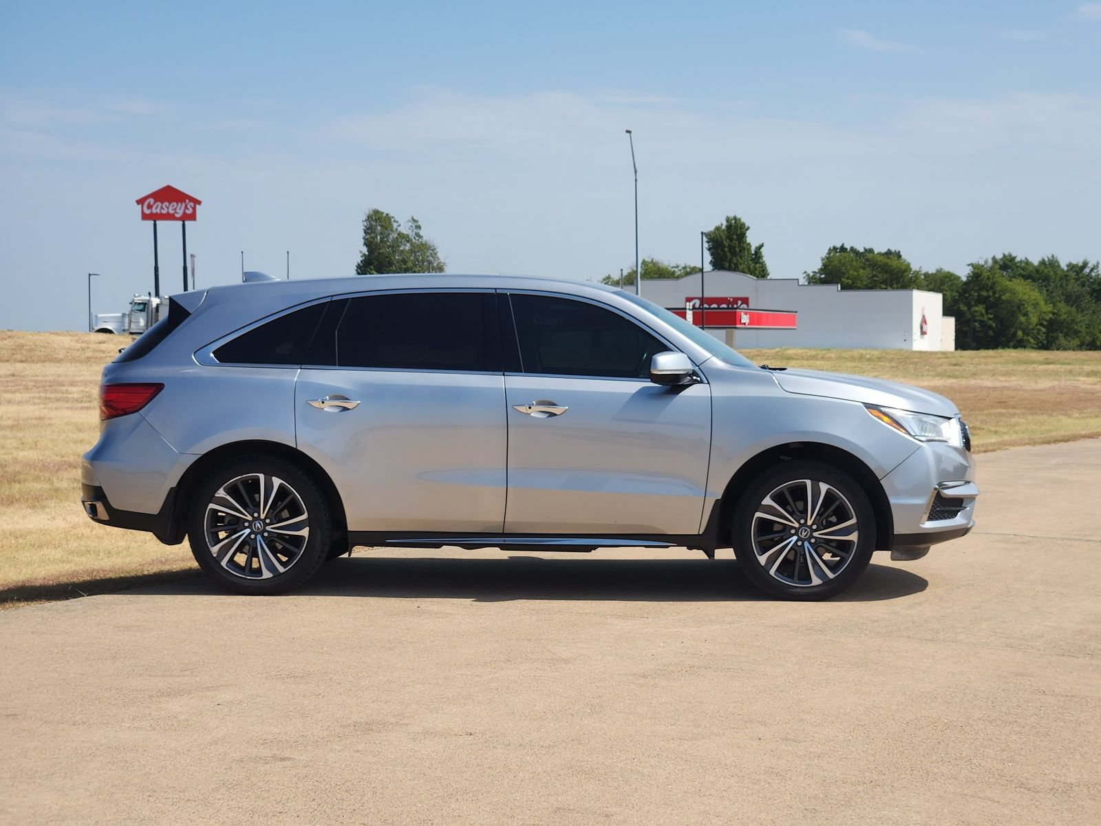 Used 2020 Acura MDX w/ Technology Package FWD image 7