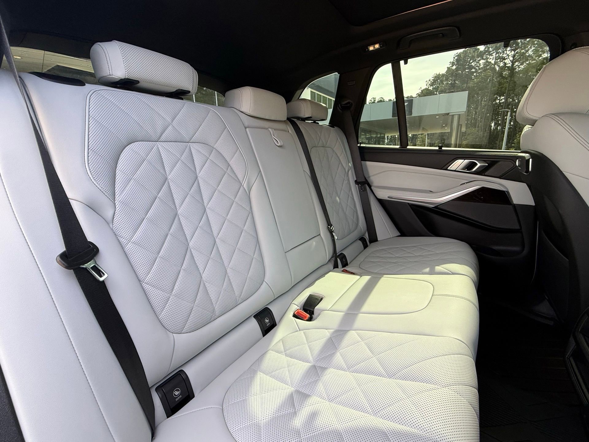 Used 2024 BMW X5 sDrive40i w/ Premium Package RWD image 28