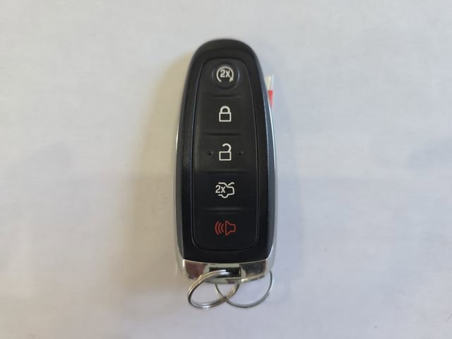 Used 2015 Ford Escape Titanium w/ Equipment Group 301A AWD/4WD image 32