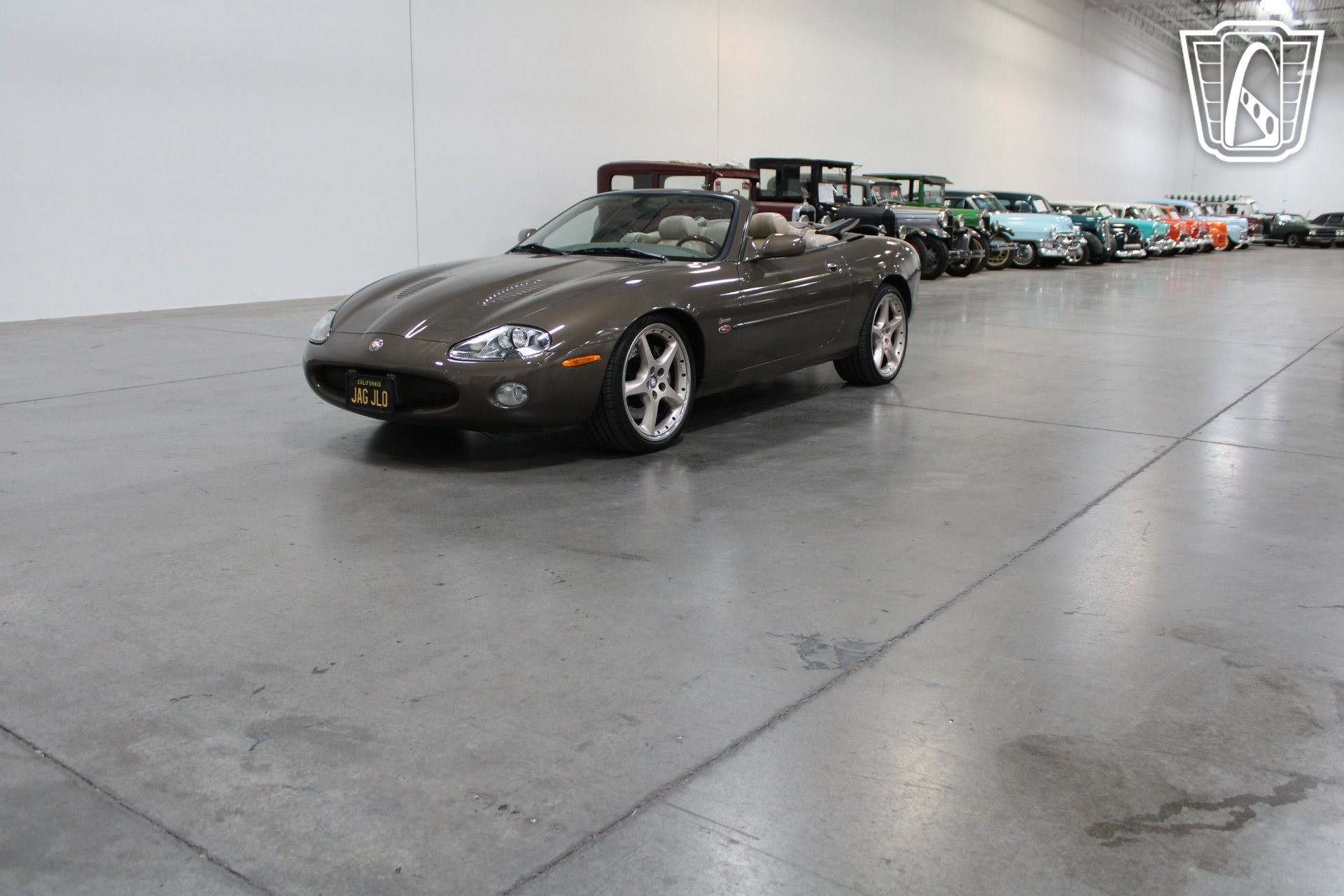 Used 2001 Jaguar XK8 Convertible RWD image 4