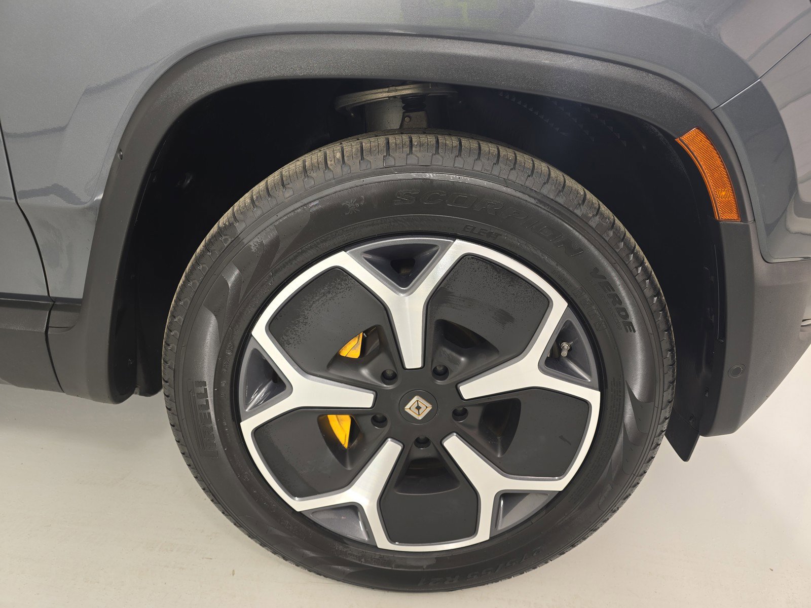 Used 2023 Rivian R1S Launch Edition AWD/4WD image 11