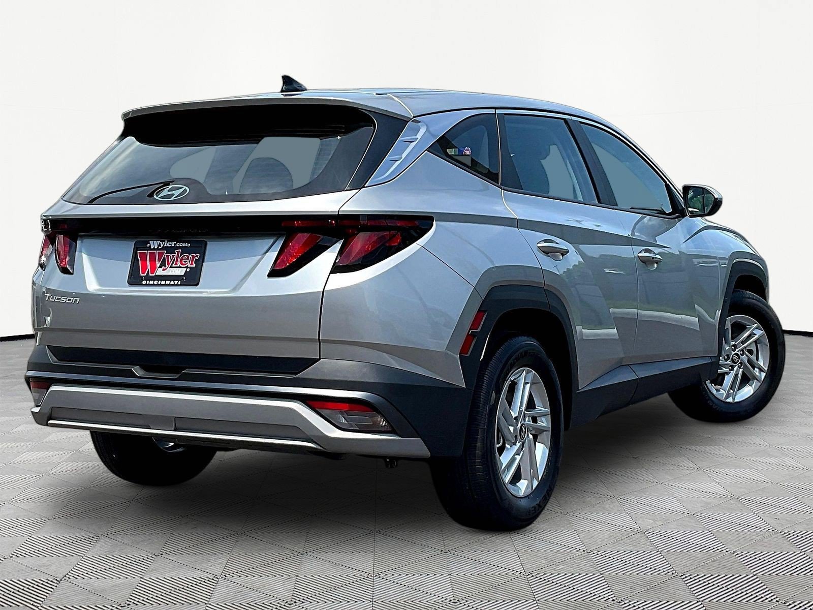 Certified 2025 Hyundai Tucson SE FWD image 6
