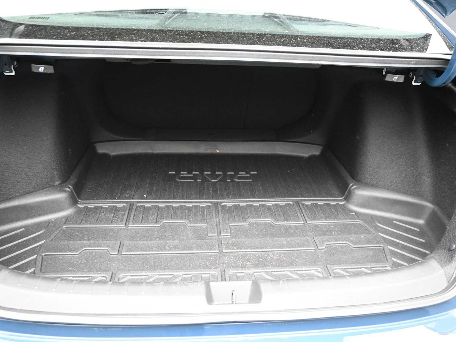 Used 2025 Honda Civic Sport Touring image 5