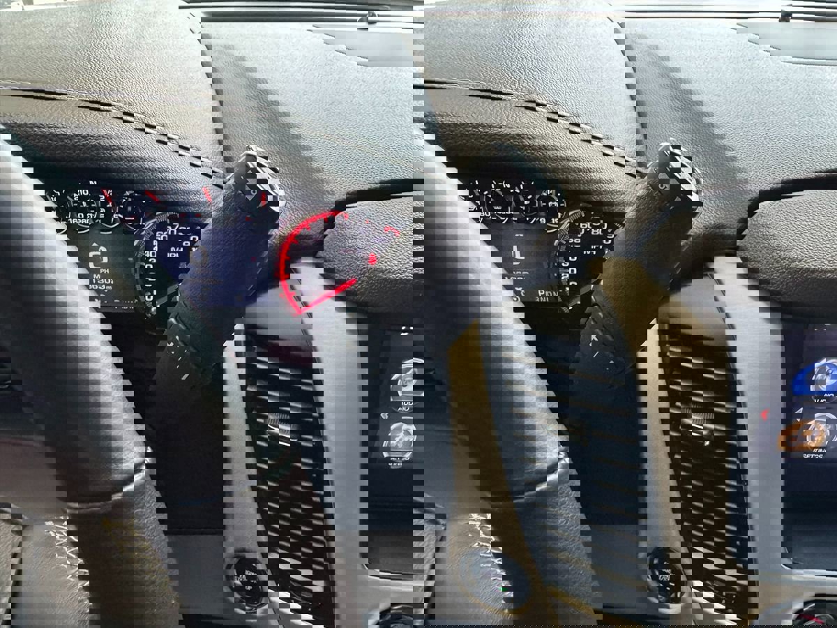 Used 2015 GMC Yukon Denali w/ Touring Package image 28