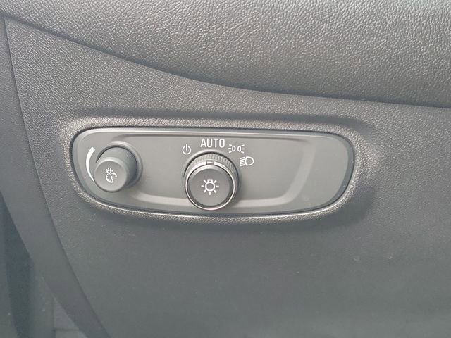 Used 2022 Chevrolet Equinox LT image 34