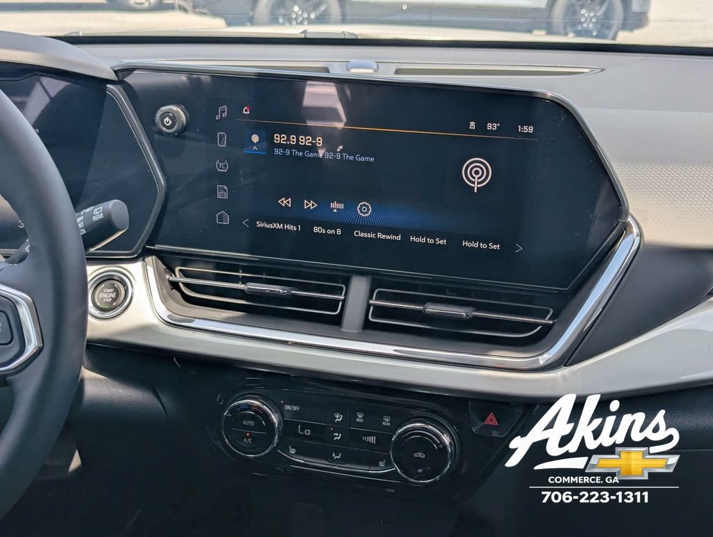 New 2026 Chevrolet Trax LT w/ Sunroof Package FWD image 17