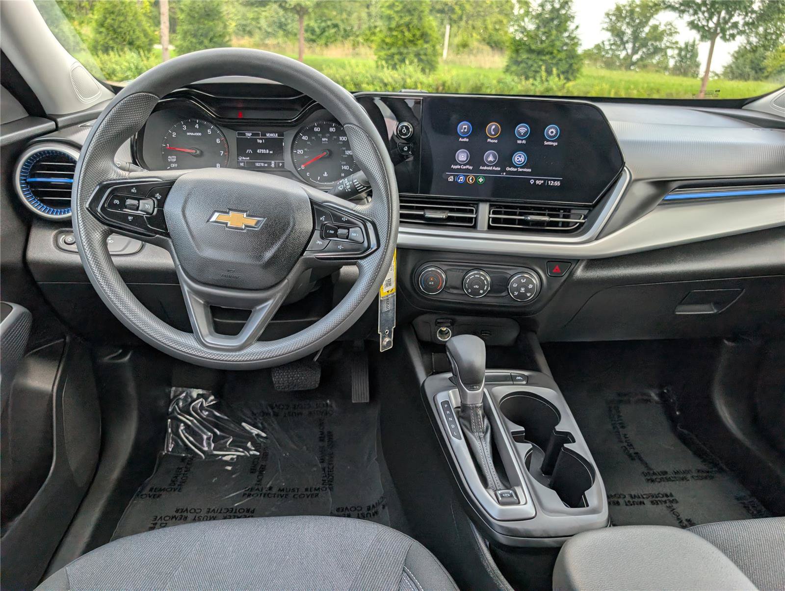 Used 2025 Chevrolet Trax LS FWD image 16