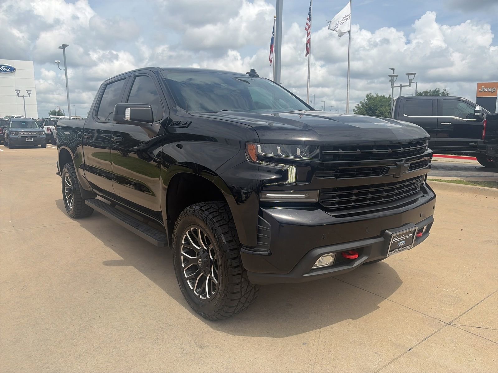 Used 2022 Chevrolet Silverado 1500 LT Trail Boss w/ LT Trail Boss Premium Package AWD/4WD image 7