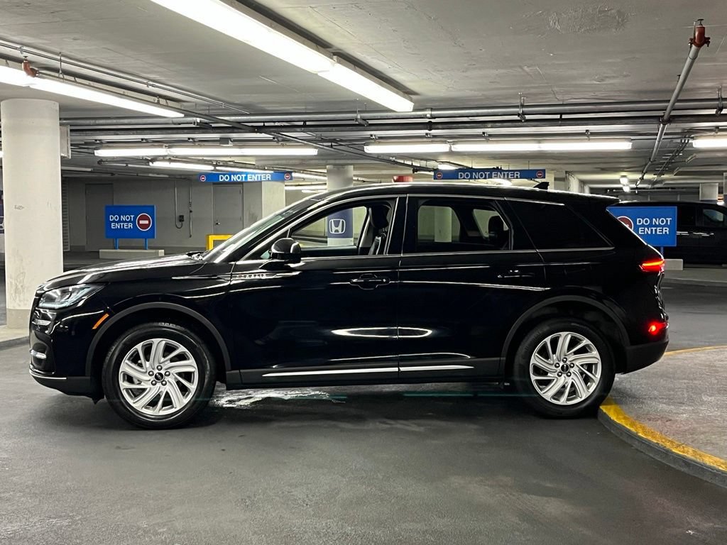Used 2023 Lincoln Corsair FWD image 30