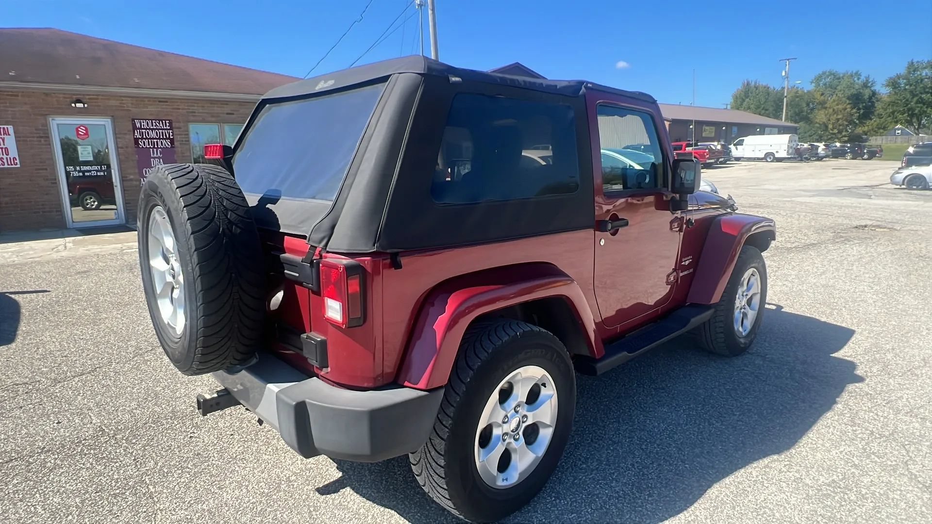 Used 2013 Jeep Wrangler Sahara w/ Dual Top Group AWD/4WD image 6