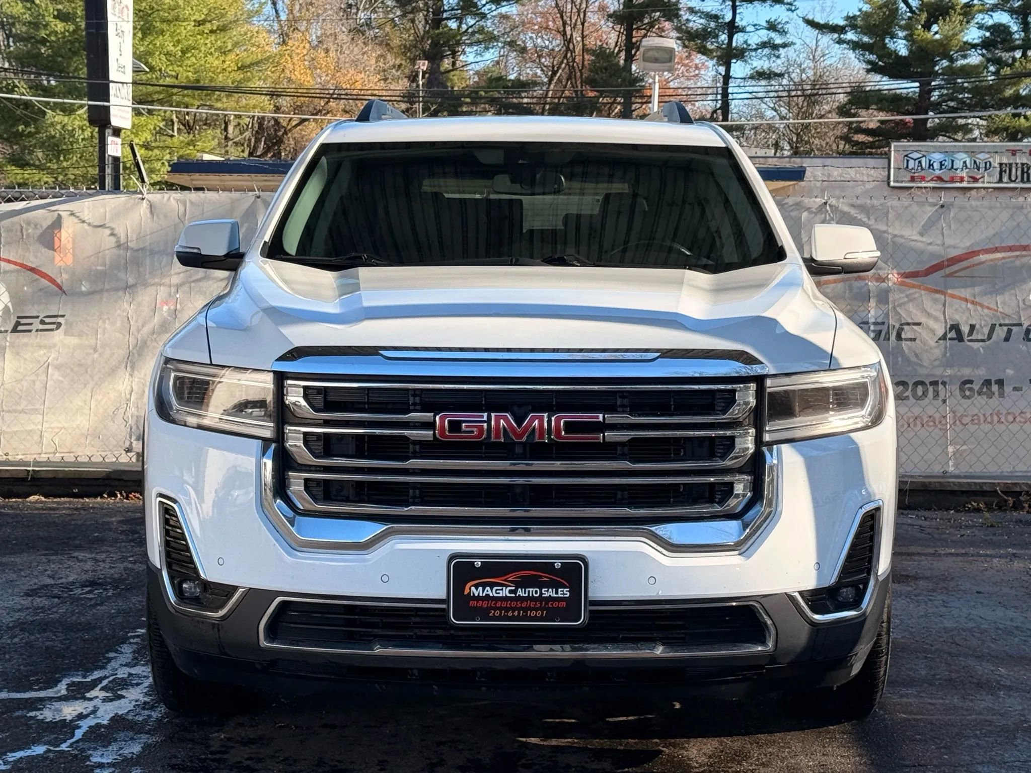Used 2022 GMC Acadia SLT w/ LPO, Floor Liner Package image 53