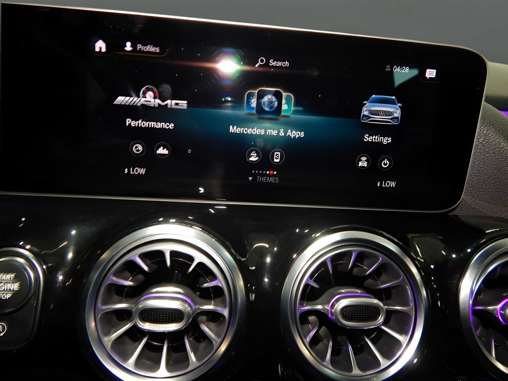 Used 2022 Mercedes-Benz GLA 45 AMG 4MATIC image 17