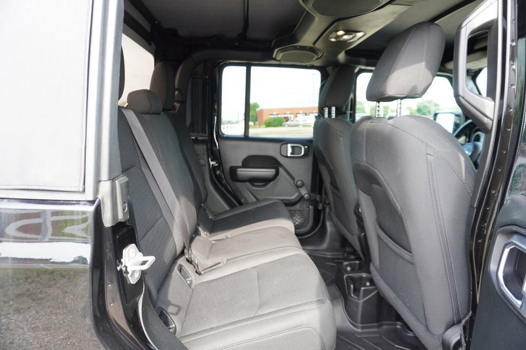 Used 2021 Jeep Gladiator Sport AWD/4WD image 7
