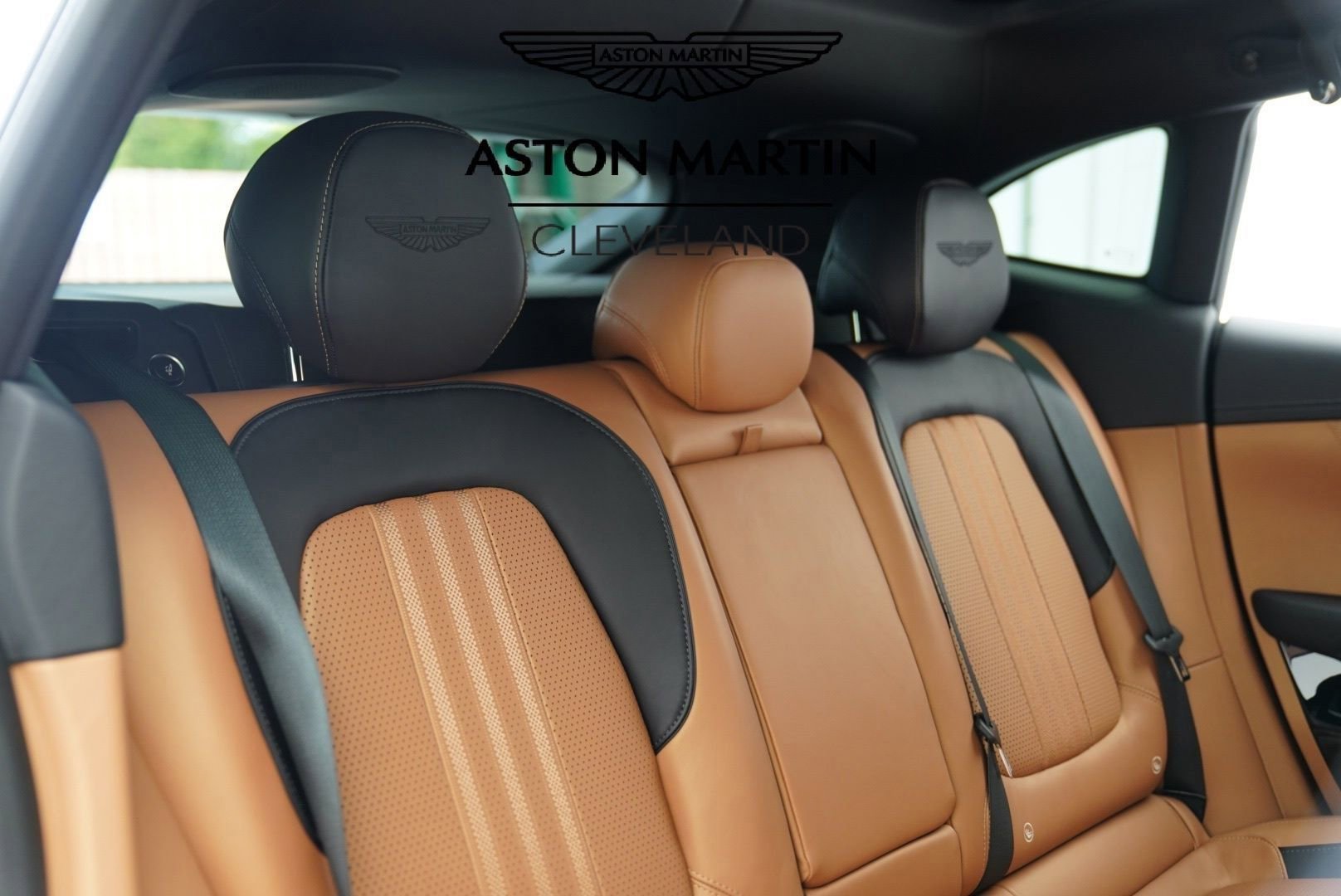 Used 2025 Aston Martin DBX 707 AWD/4WD image 53