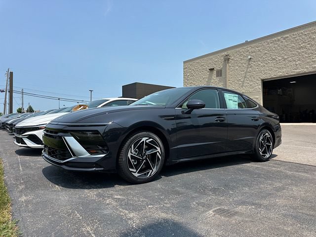 New 2026 Hyundai Sonata SEL FWD image 5