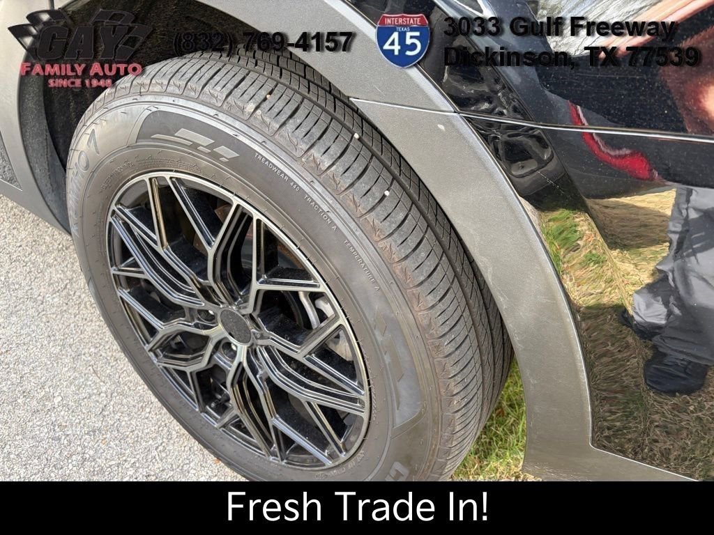 Certified 2025 Kia Sorento S w/ Panoramic Sunroof Package image 6