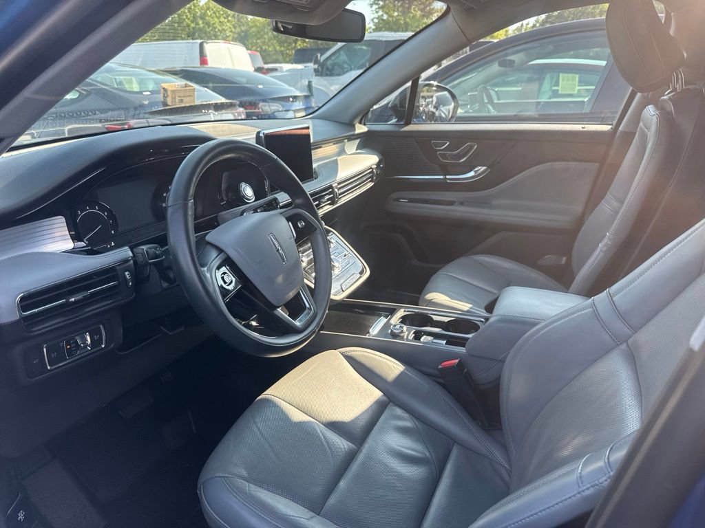 Used 2020 Lincoln Corsair FWD w/ Premium Package image 3