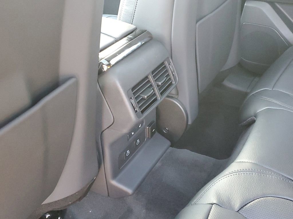 New 2026 Land Rover Range Rover Velar Dynamic SE image 29