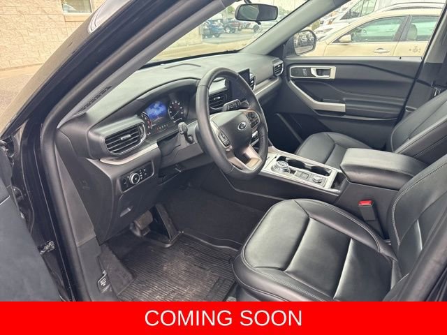 Used 2023 Ford Explorer XLT w/ Equipment Group 202A AWD/4WD image 7