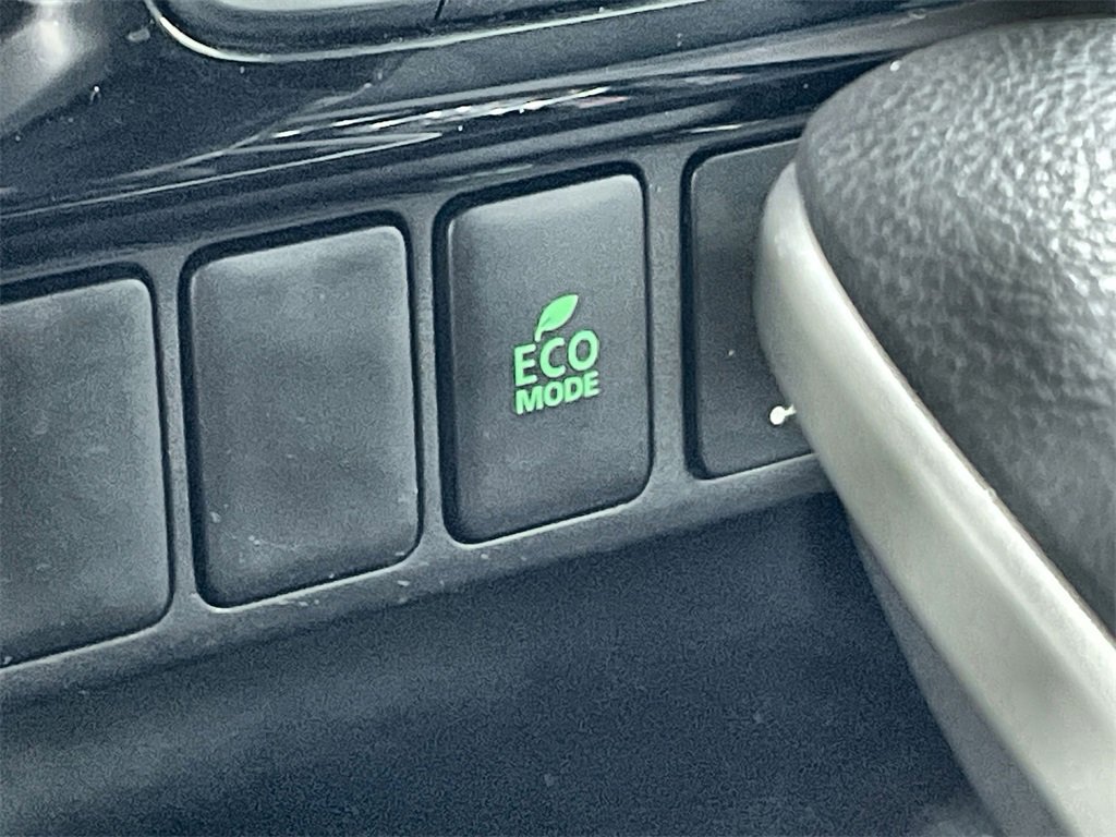 Used 2024 Mitsubishi Eclipse Cross SE image 20