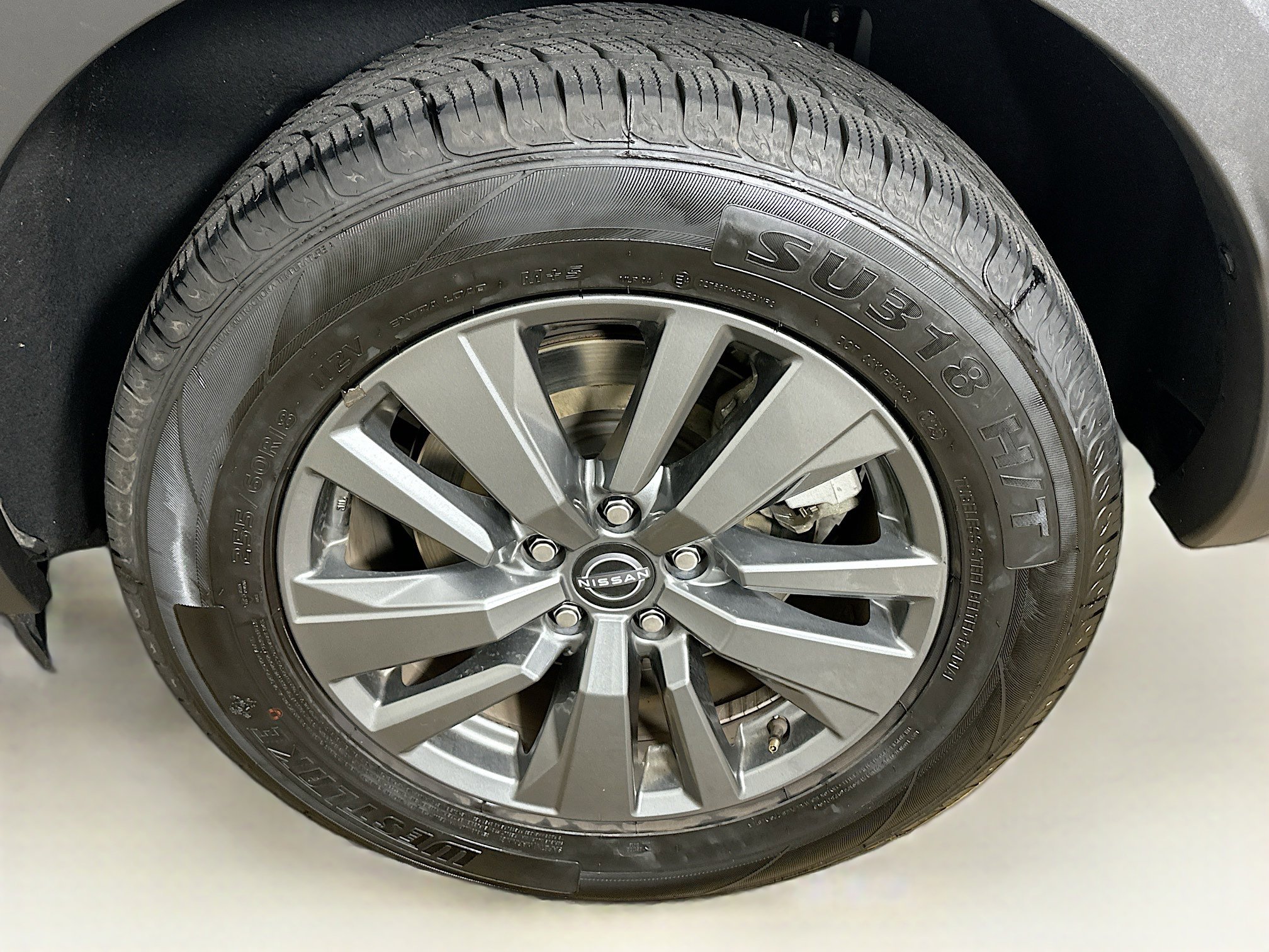 Used 2024 Nissan Pathfinder SV image 11