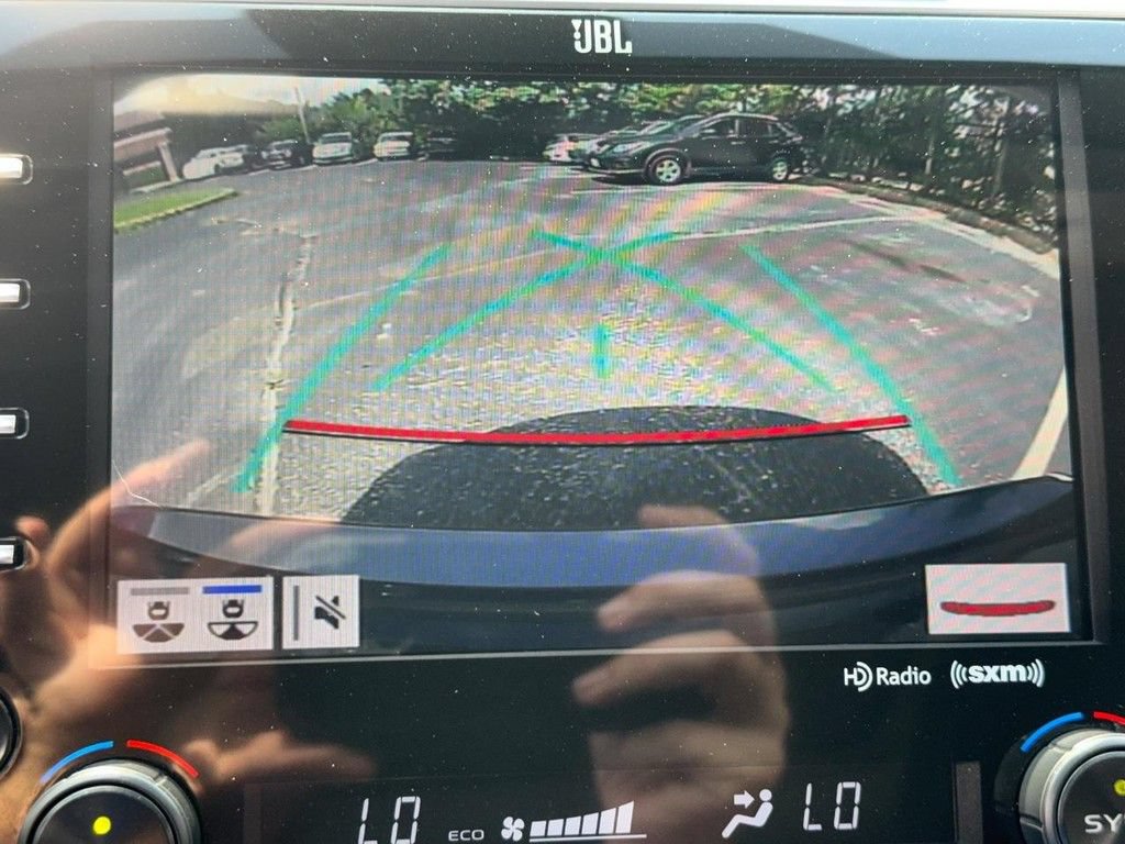 Used 2019 Toyota Camry XLE FWD image 28