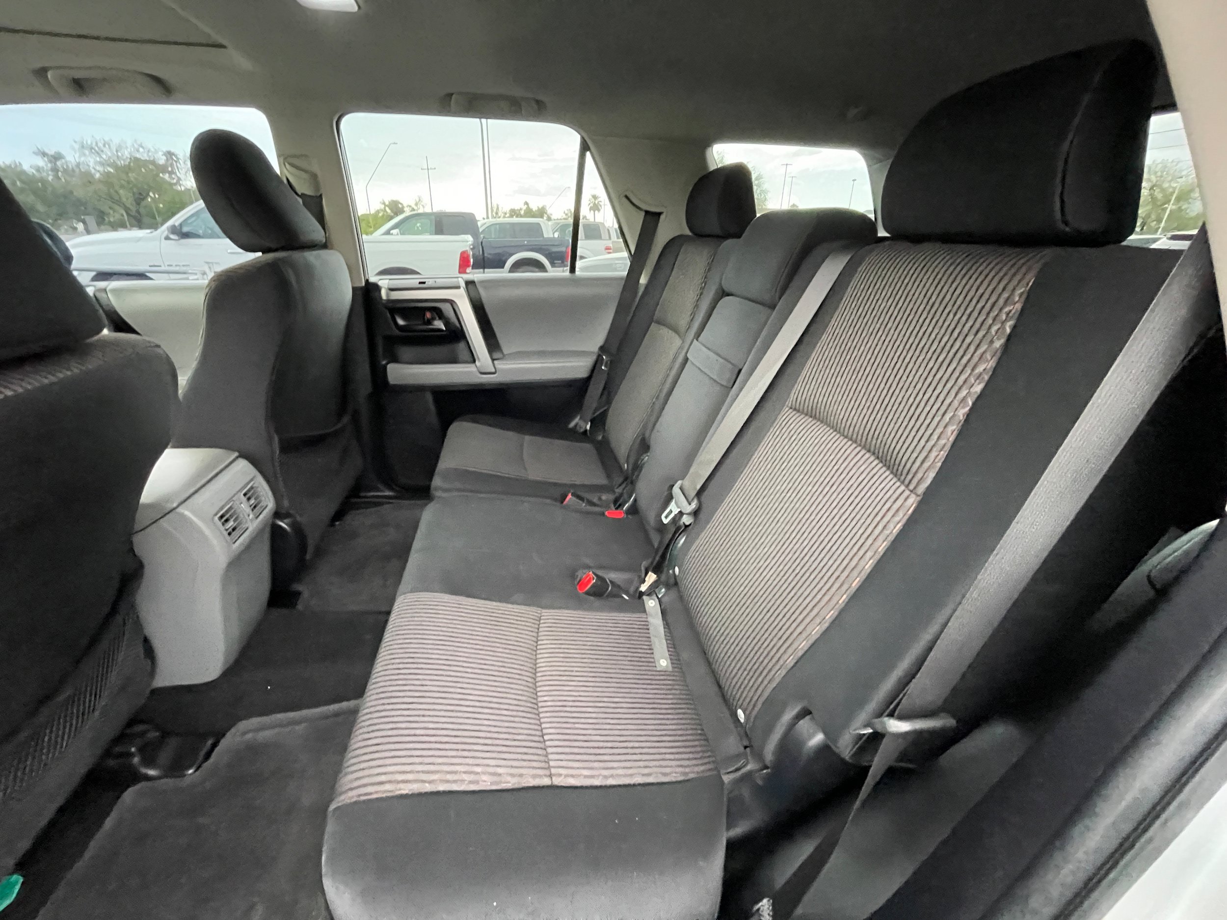 Used 2010 Toyota 4Runner SR5 w/ Convenience Pkg RWD image 19