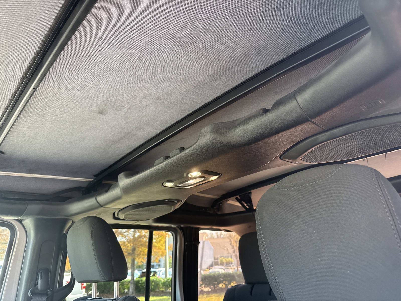 Used 2021 Jeep Wrangler Unlimited Sport image 23