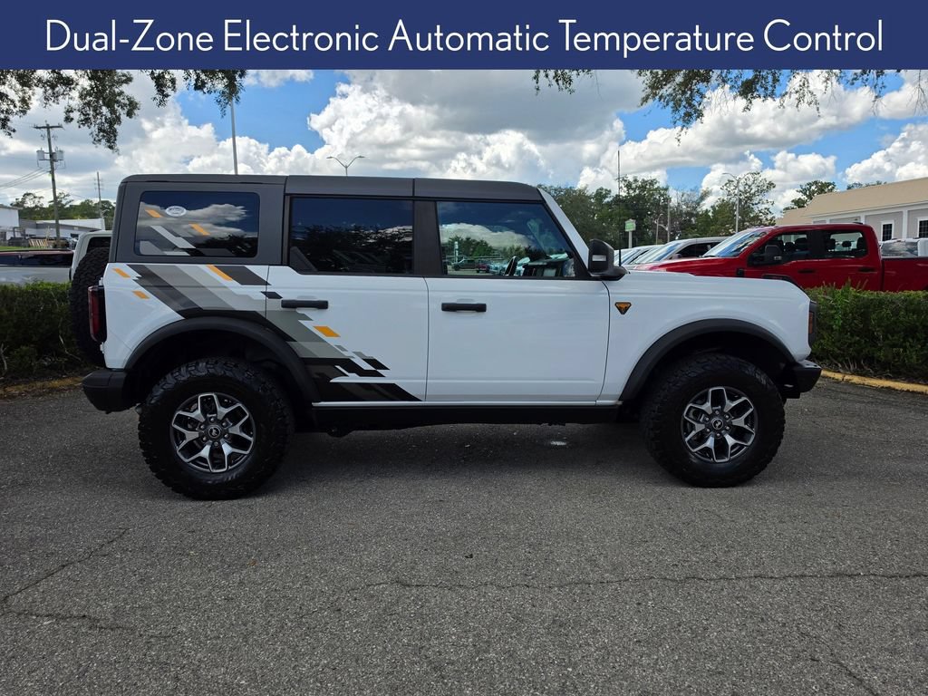 Used 2024 Ford Bronco Badlands AWD/4WD image 6