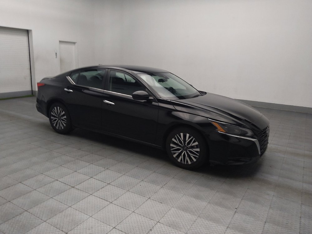 Used 2023 Nissan Altima 2.5 SV image 11