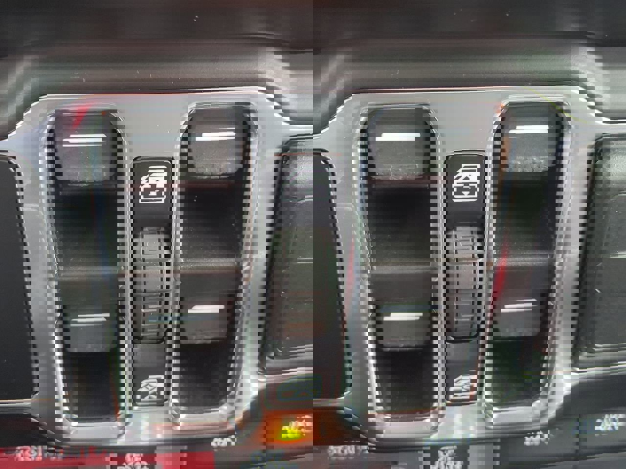 Used 2022 Jeep Wrangler Unlimited Rubicon w/ Xtreme Recon 35" Tire Package image 23