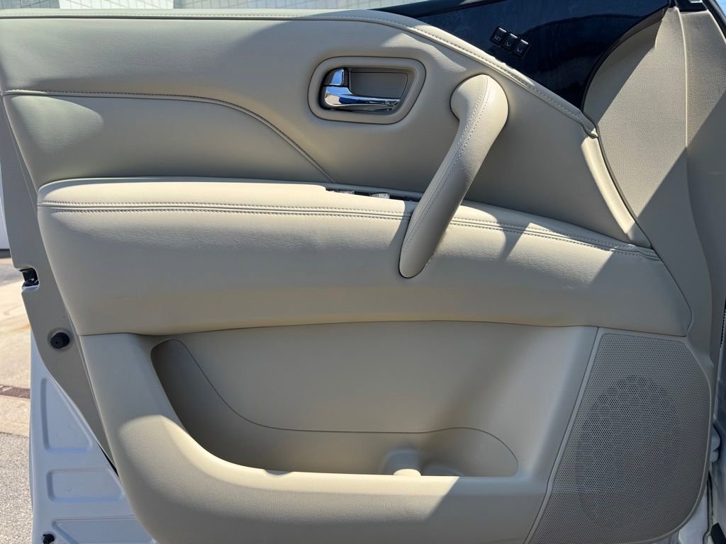 Used 2024 INFINITI QX80 Luxe w/ Cargo Package image 11