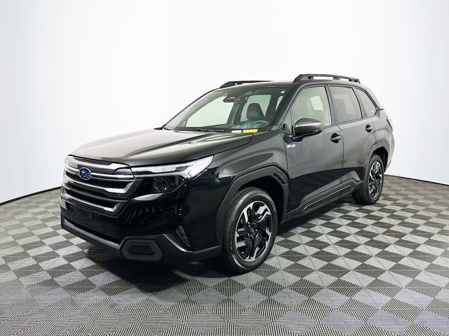 Used 2025 Subaru Forester Limited image 4