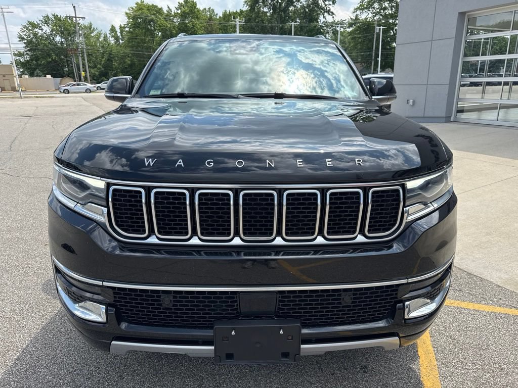 Used 2024 Jeep Wagoneer Series II w/ Flexible Seating Group AWD/4WD image 12