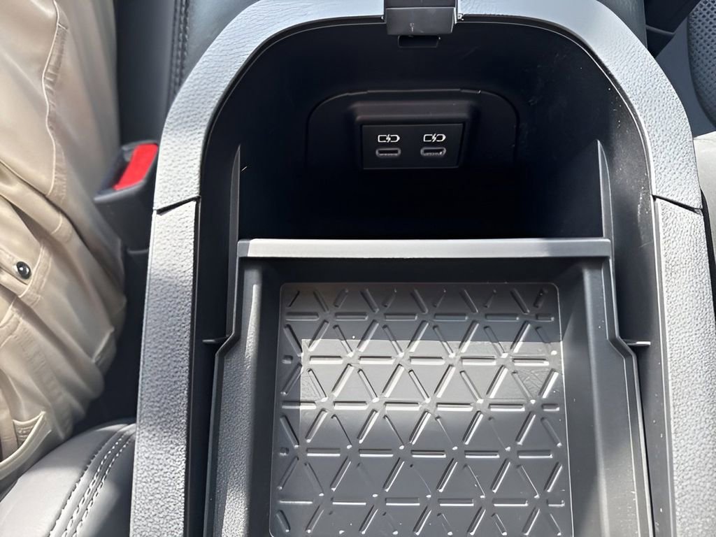 Used 2024 Toyota RAV4 Limited w/ Weather Package image 31
