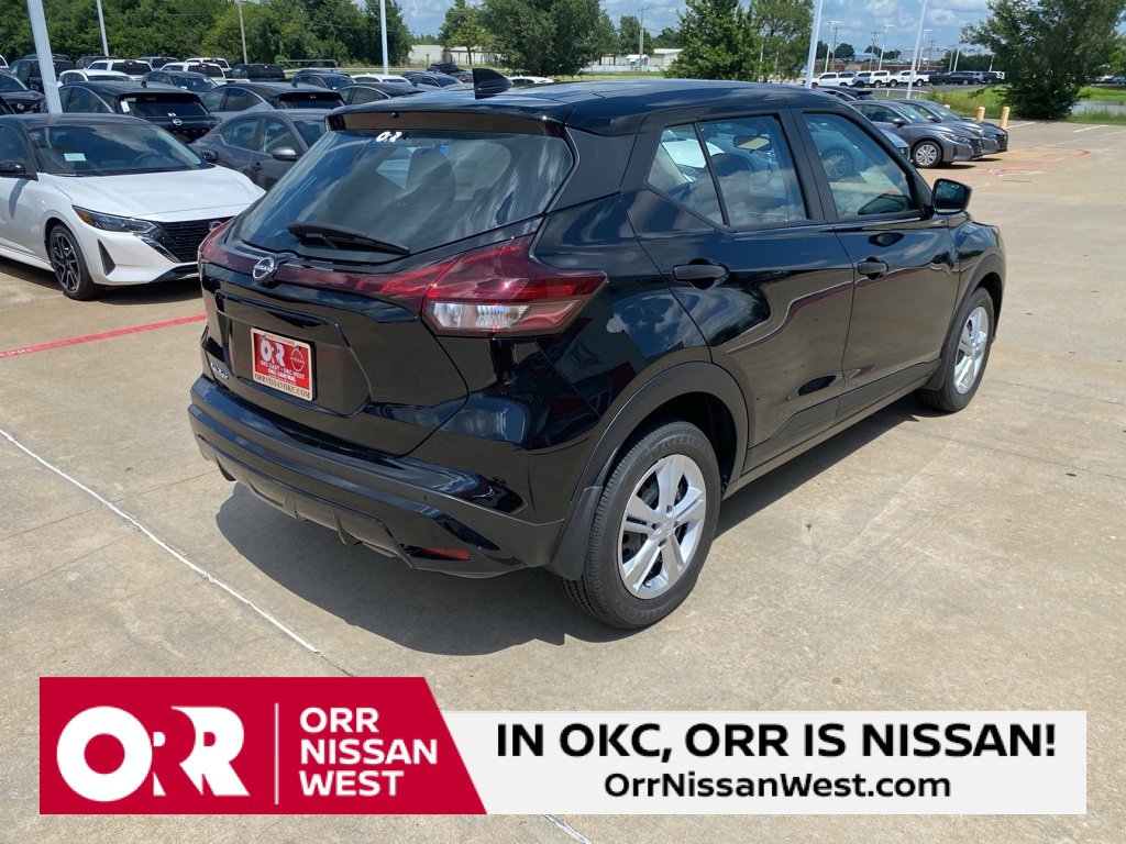 New 2025 Nissan Kicks Play S image 5