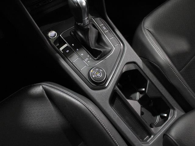 Used 2019 Volkswagen Tiguan SE w/ 3rd Row Seat Package image 14