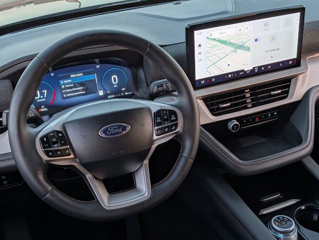 Used 2025 Ford Explorer Active w/ Active Comfort Package AWD/4WD image 12
