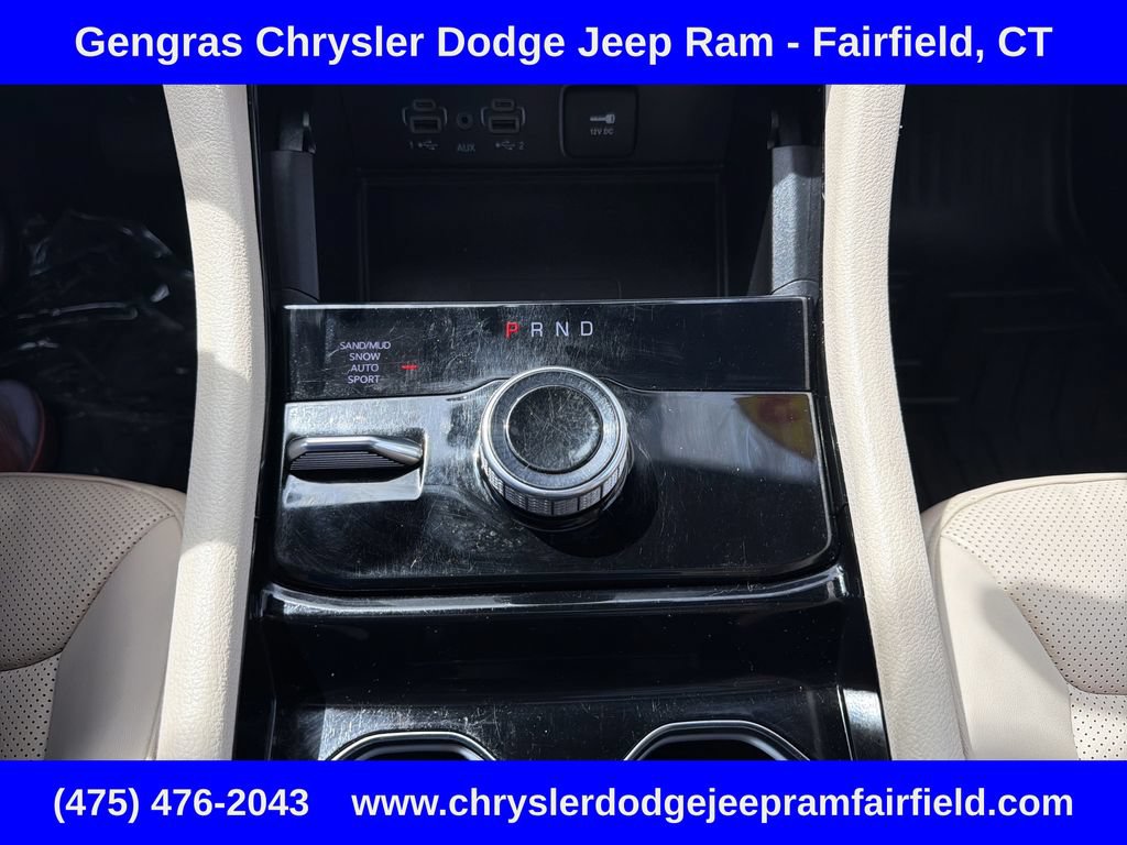 Used 2023 Jeep Grand Cherokee L Limited w/ Luxury Tech Group II AWD/4WD image 38